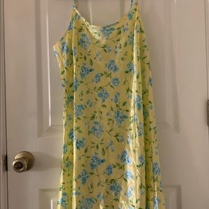 Silk floral slip dress 💙